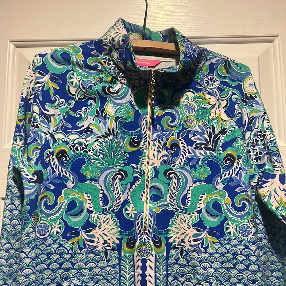 Lily Pulitzer UPF 50+ SPF skipper Popover Blue Grotto Sirens and Spirits - Picture 2 of 11